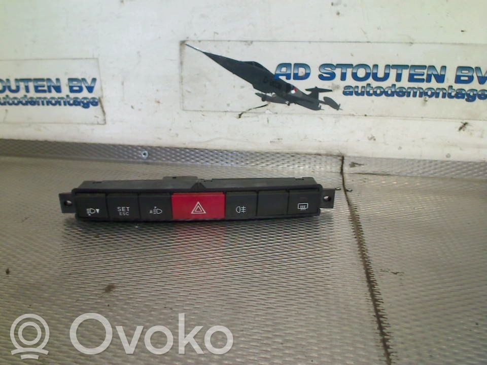 Opel Combo D Hazard light switch 