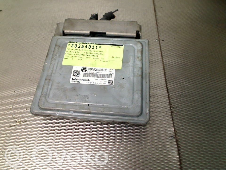 Volkswagen Golf VI Unitate/modul de control motor 