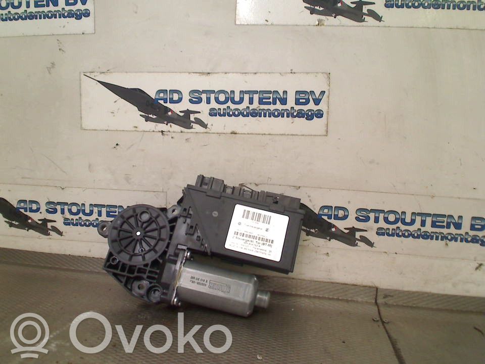 Volkswagen Phaeton Silnik regulatora szyby drzwi przednich 