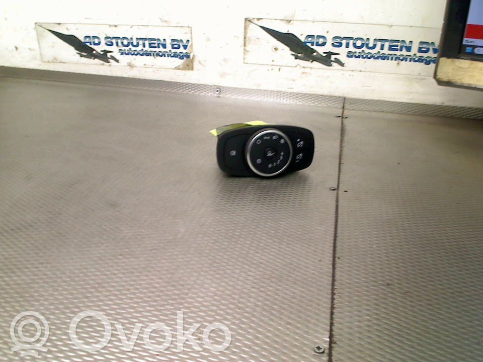 Ford Fiesta Interruptor de luz 