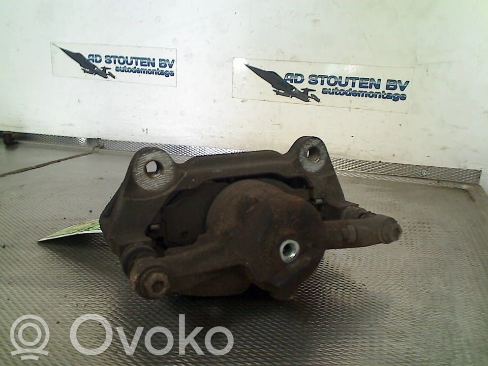 Caliper de freno delantero