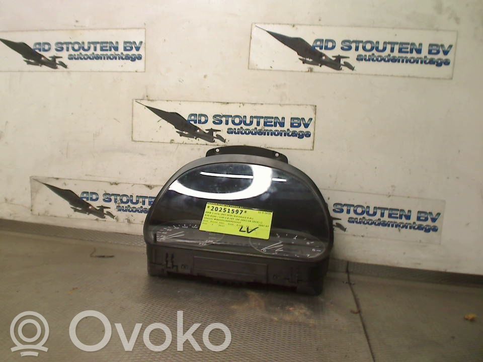BMW 1 E81 E87 Nopeusmittari (mittaristo) 