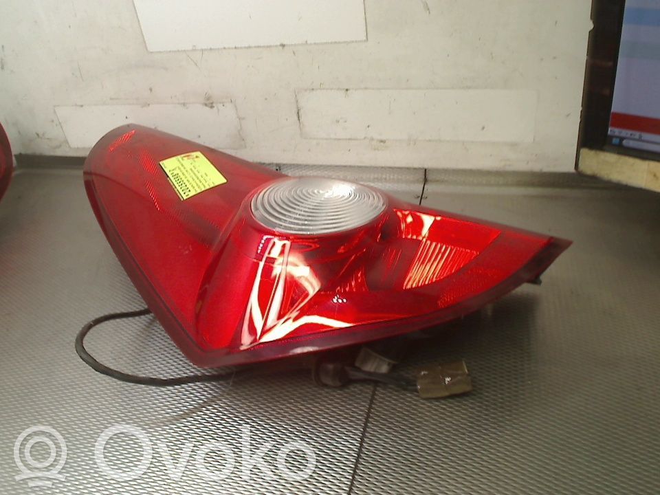 Opel Agila B Lampă spate în caroserie 
