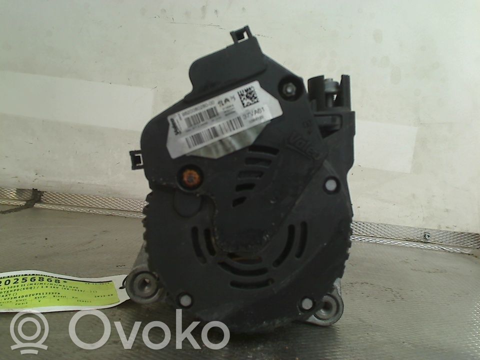 Peugeot 3008 II Alternador 