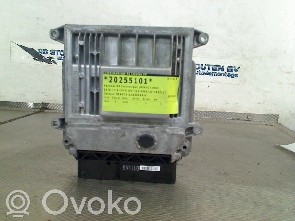 Hyundai i30 Engine control unit/module 