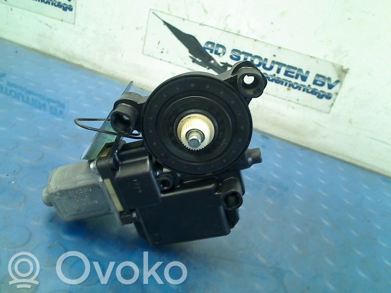 Volkswagen Polo V 6R Motor macara geam ușă spate 