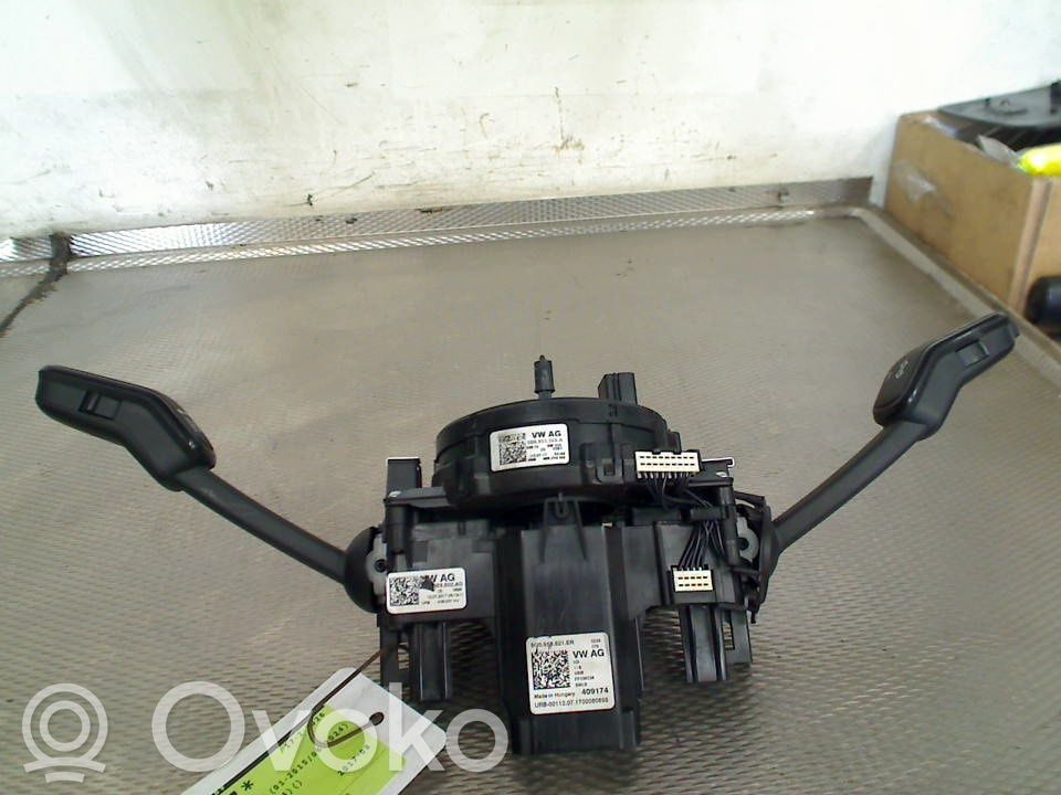 Skoda Superb B8 (3V) Boutons / interrupteurs volant