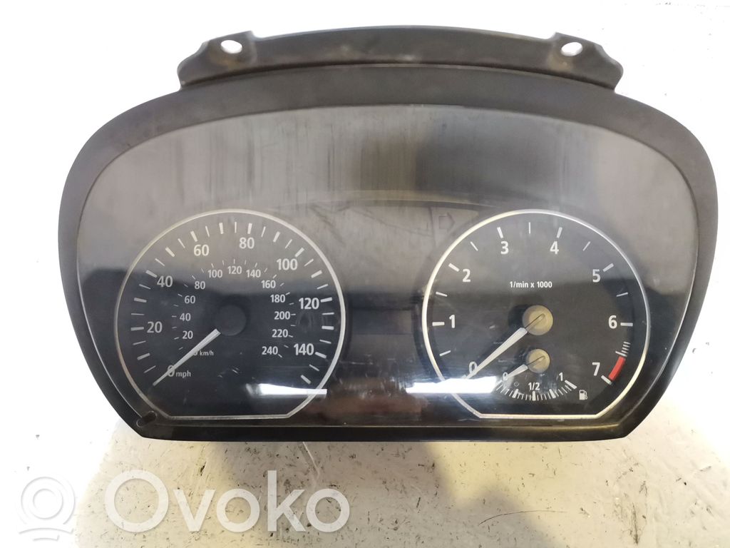 BMW 1 E81 E87 Spidometrs (instrumentu panelī) 