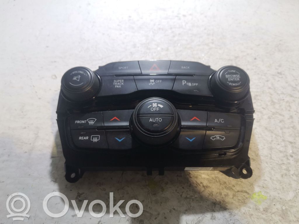 Climate control unit   P68184927AB