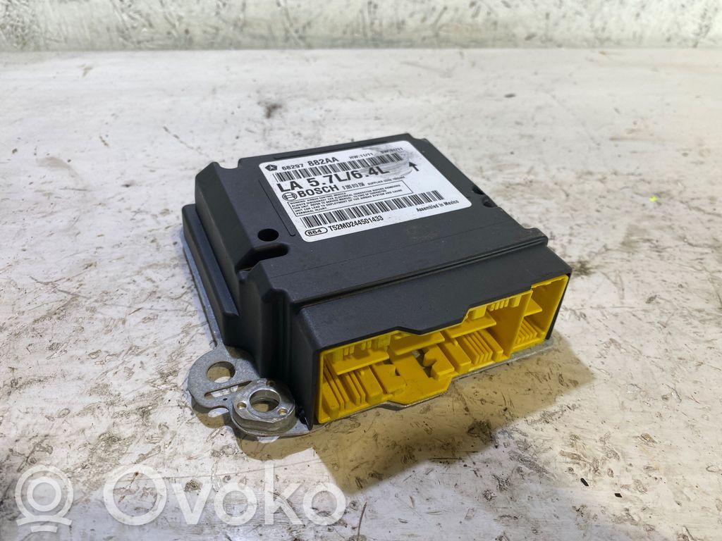 Airbag control unit/module   68297882AA,0285013256,T52MD244501433,A57L64