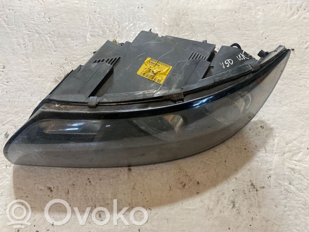 Volvo V50 Headlight/headlamp 