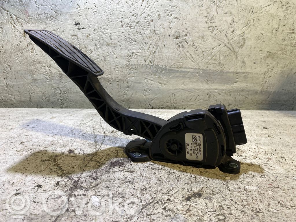 Suzuki Grand Vitara II Gaspedal 