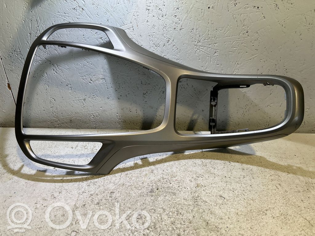 Opel Astra J Ramă consolă centrală 