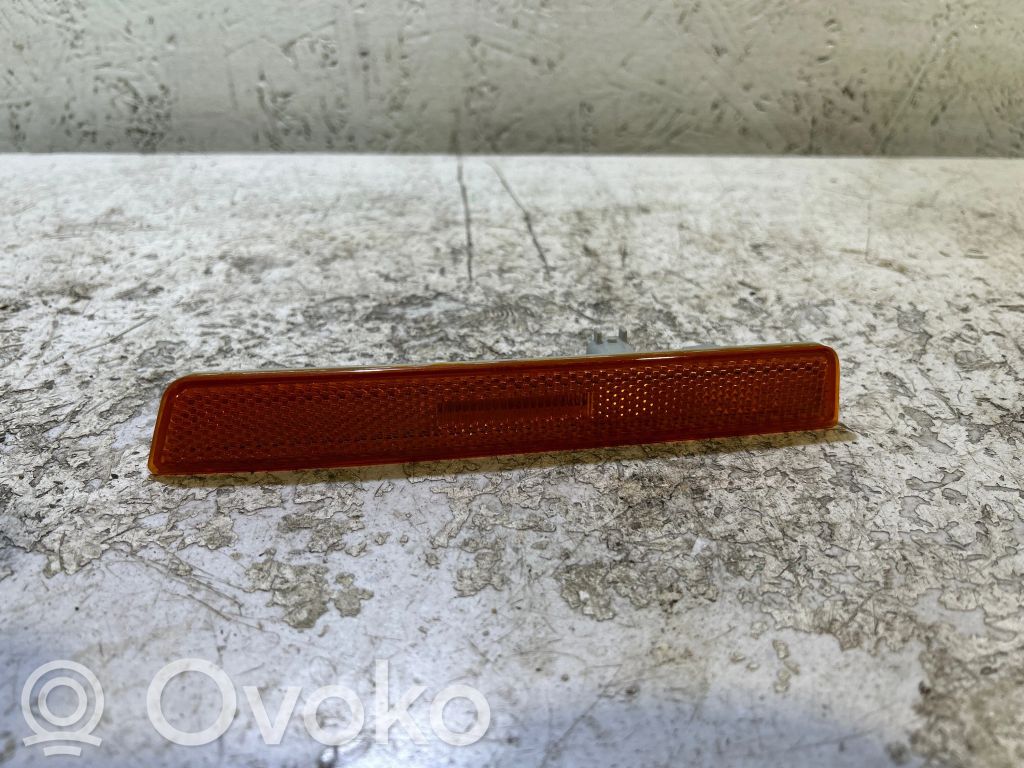 Dodge Challenger Odblask przedni 