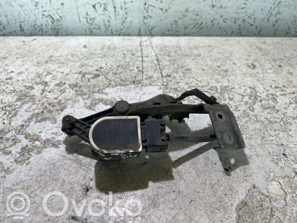 Mercedes-Benz A W176 Rear air suspension level height sensor 