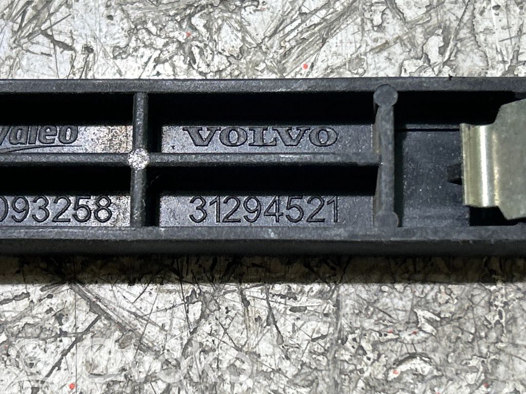 Uchwyt / Mocowanie lampy przedniej   31294521,93258