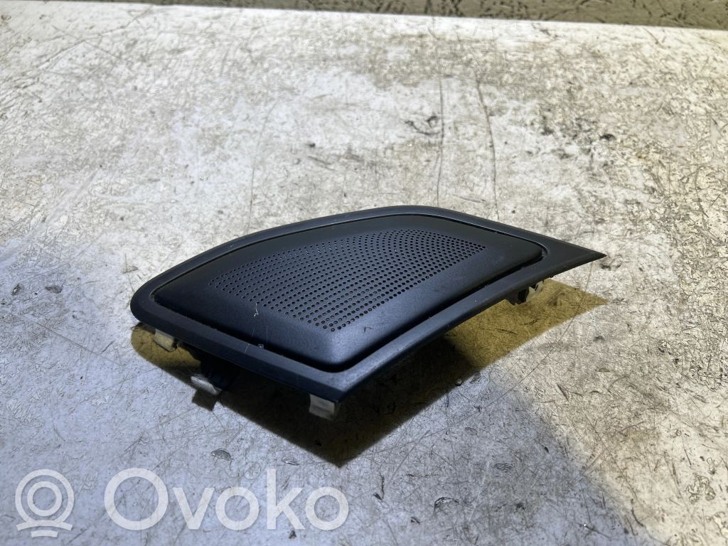 Ram 1500 DT Etuoven kaiuttimen kehys 