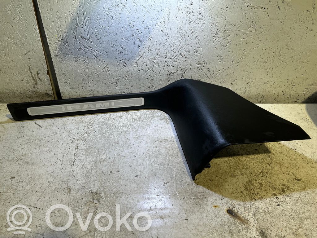 Ram 1500 DT Copertura del rivestimento del sottoporta anteriore 