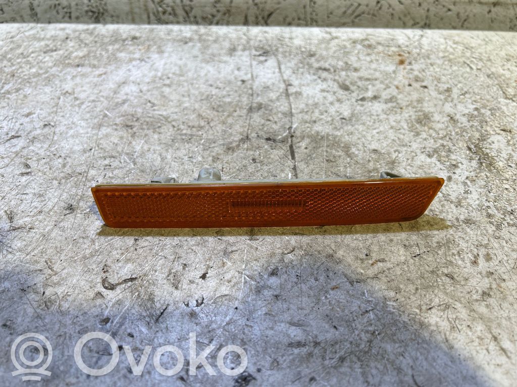 Dodge Challenger Odblask przedni 