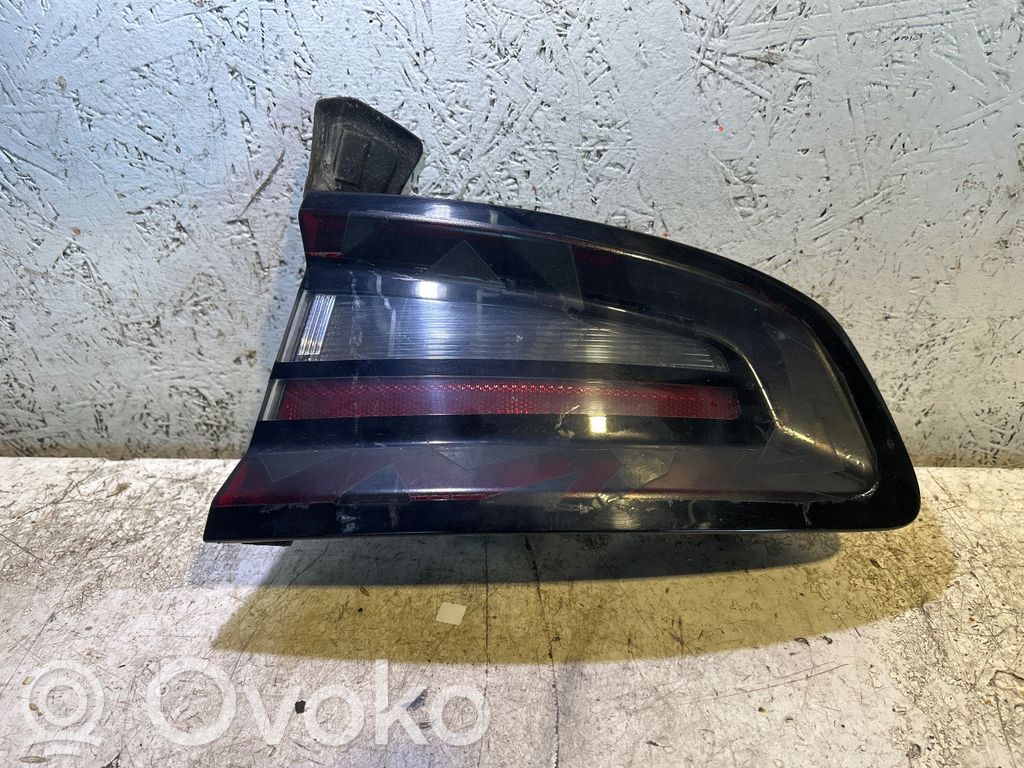 Dodge Charger Lampa tylna 