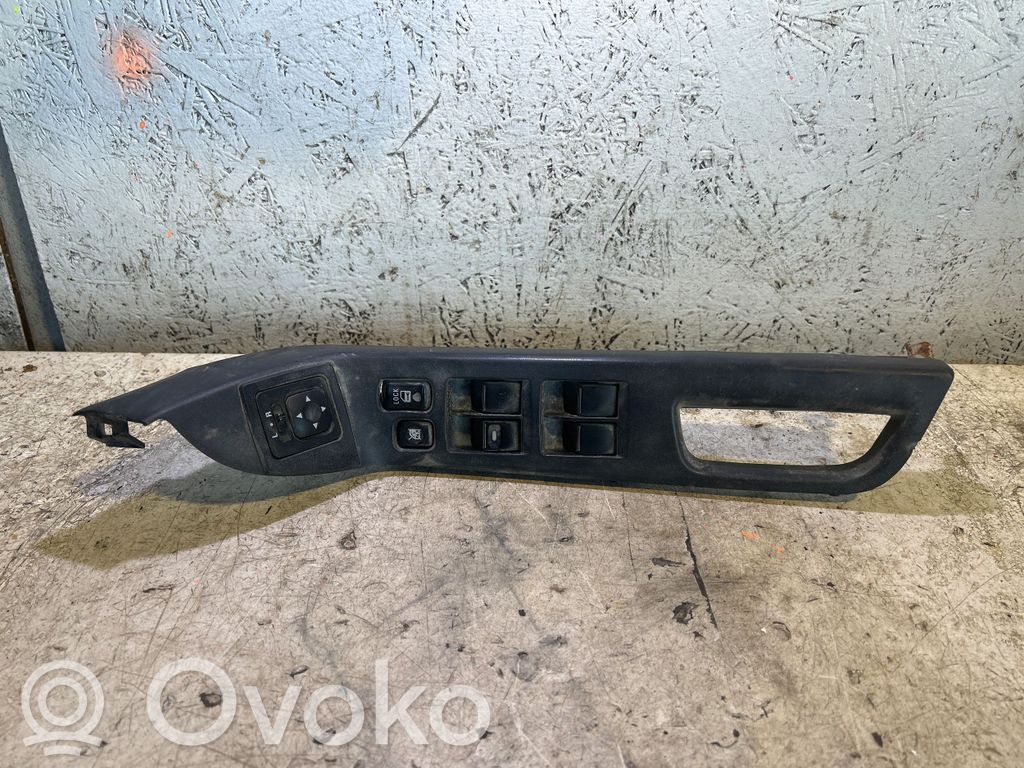 Mitsubishi Lancer X Przyciski szyb 