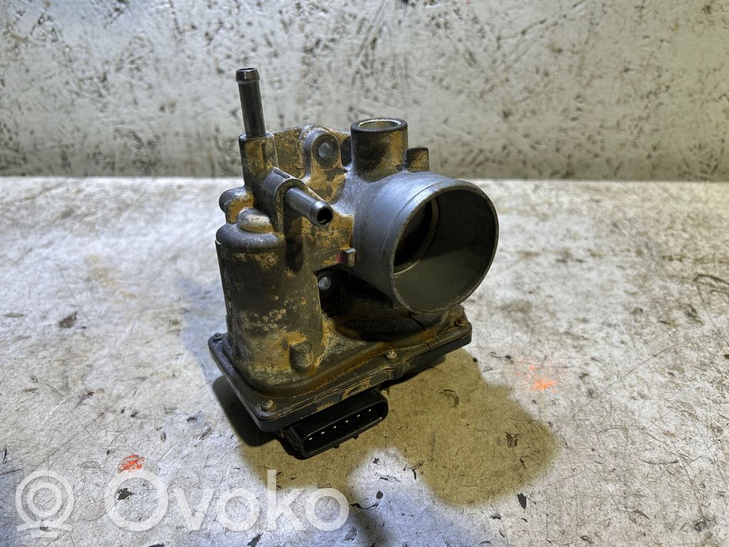 Toyota Yaris Throttle valve 