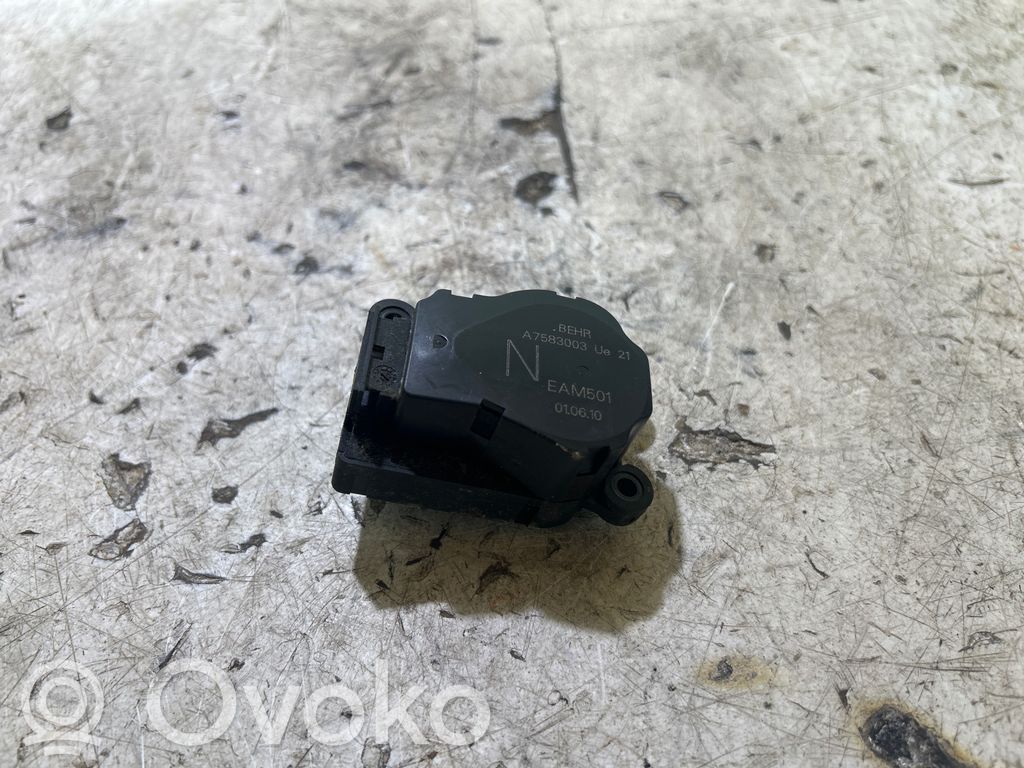 Citroen Xsara Picasso Motor/activador trampilla de calefacción 