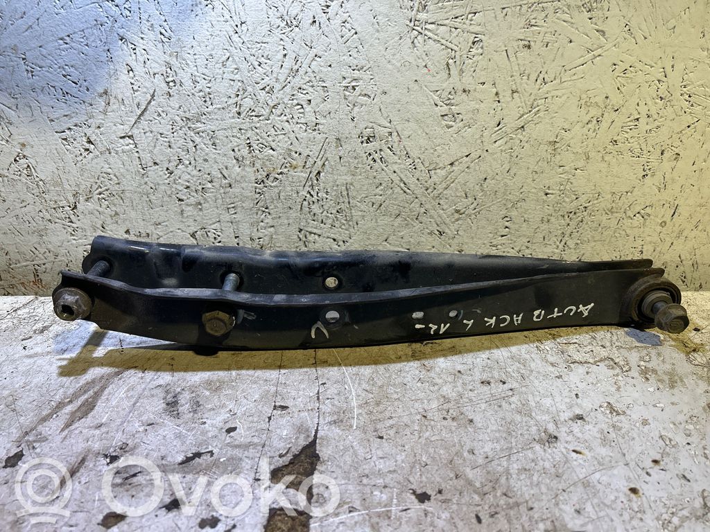 Rear upper control arm/wishbone