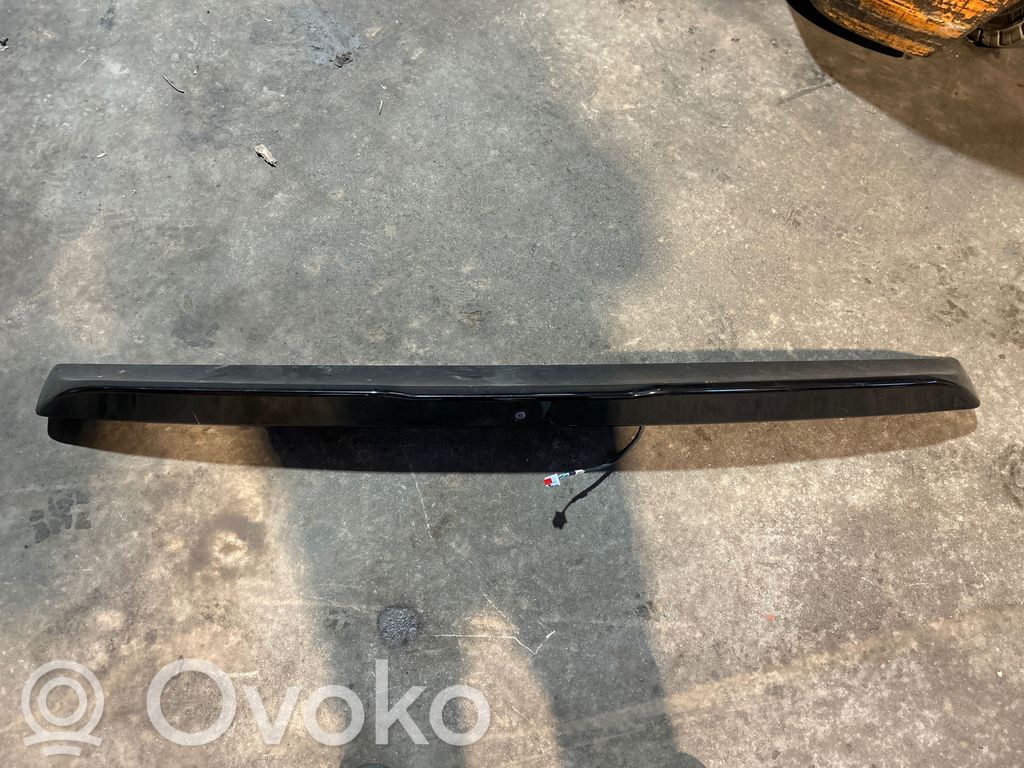 Tailgate/trunk spoiler   37575A