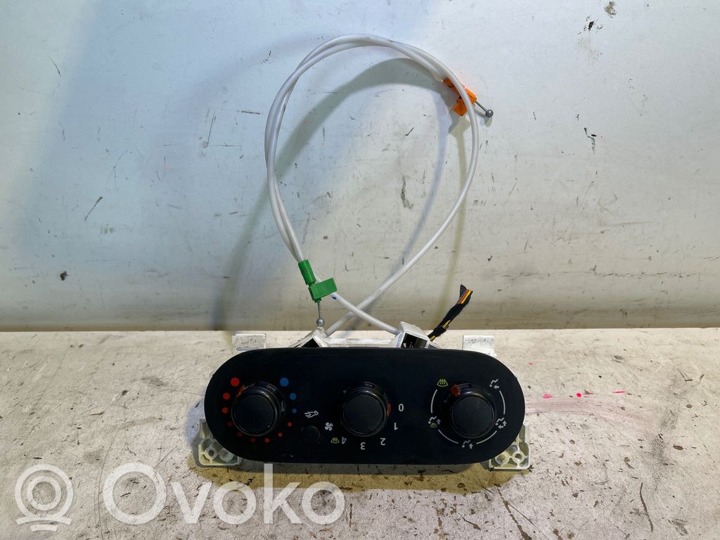 Renault Trafic III (X82) Climate control unit 