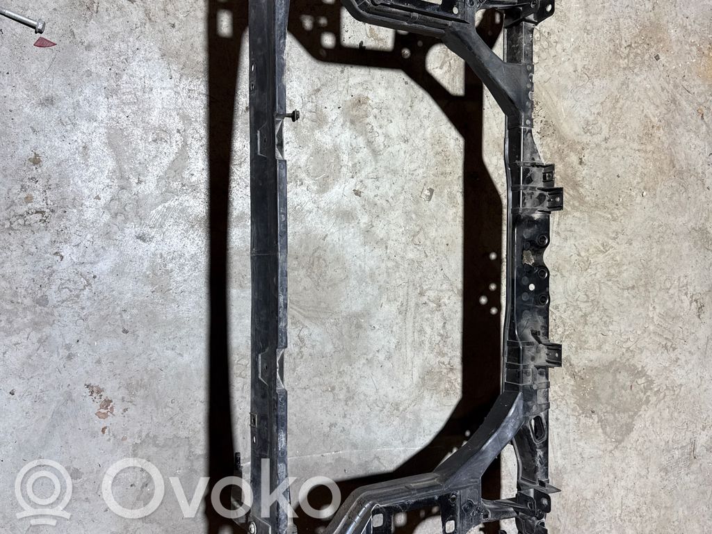 Audi A4 S4 B7 8E 8H Panou suport radiator 