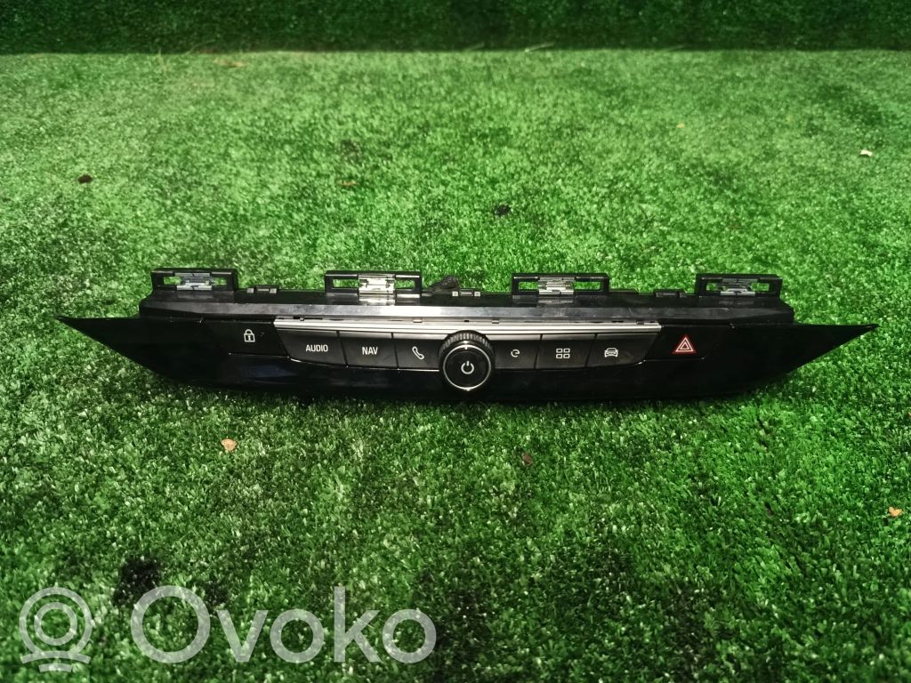 Opel Mokka B Panel / Radioodtwarzacz CD/DVD/GPS 