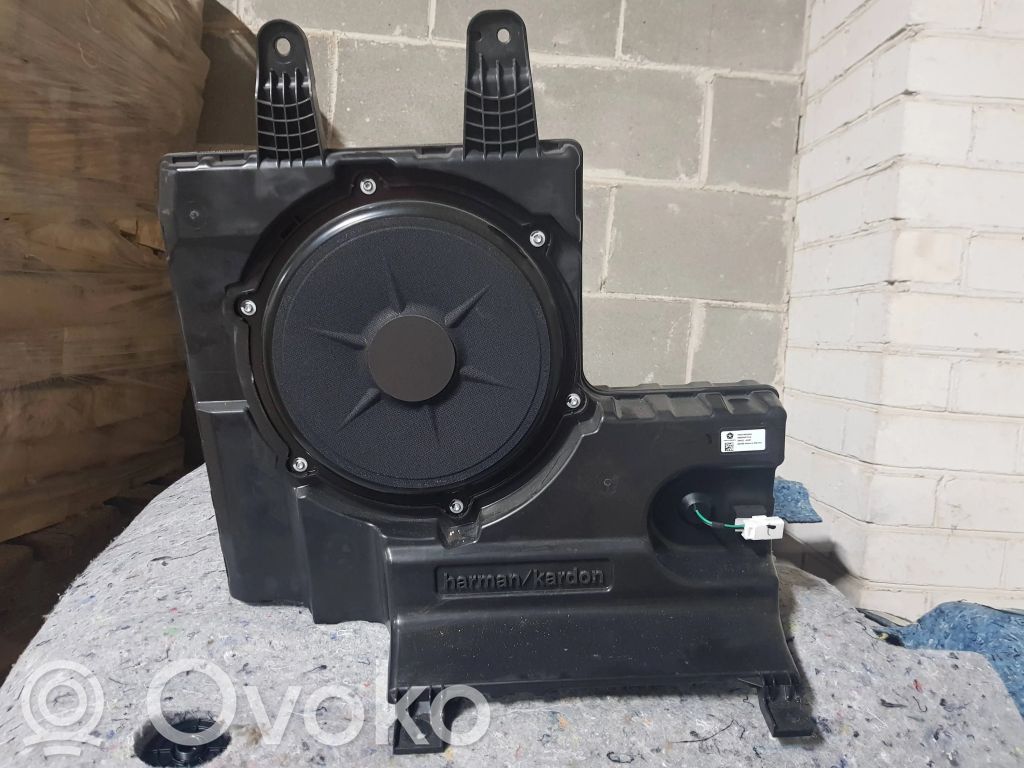 Enceinte subwoofer   P68315544AA,8965000701A,05422J0251