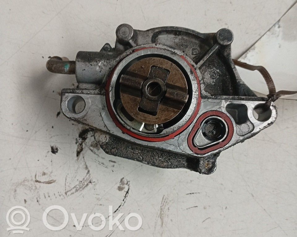 Vacuum pump   14HDI