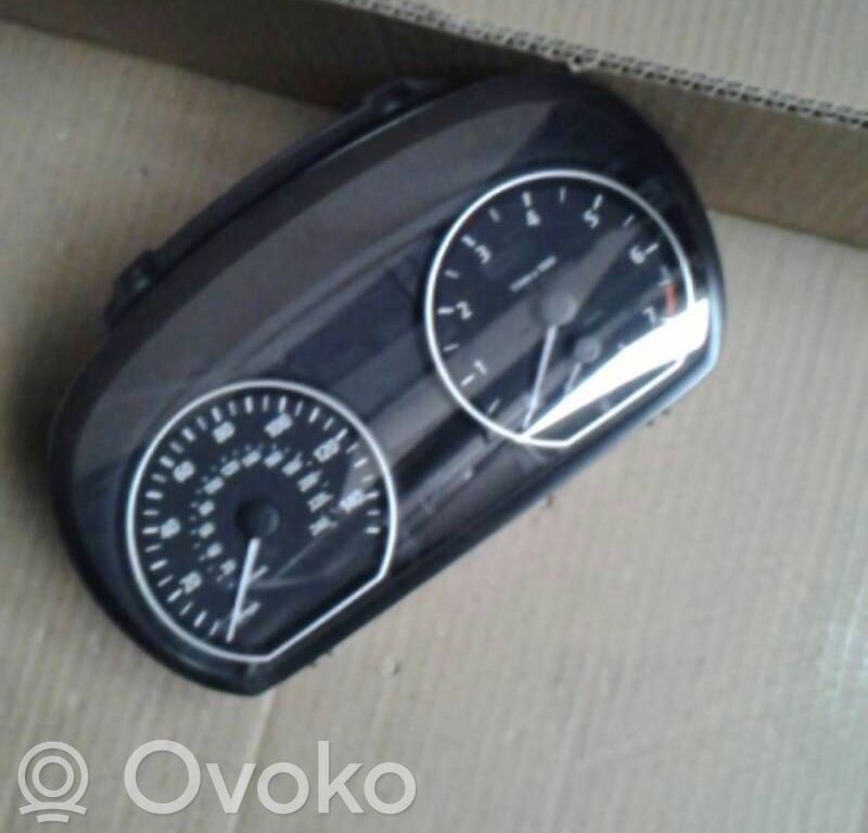 BMW 1 E81 E87 Nopeusmittari (mittaristo) 