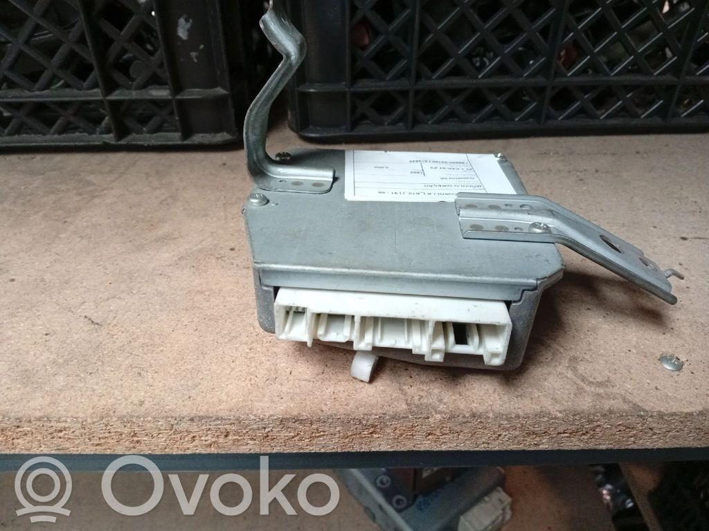 Ohjaustehostimen ohjainlaite/moduuli   8965002160
