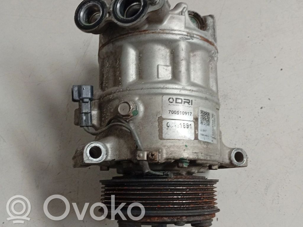 Volvo V40 Kompresor / Sprężarka klimatyzacji A/C 