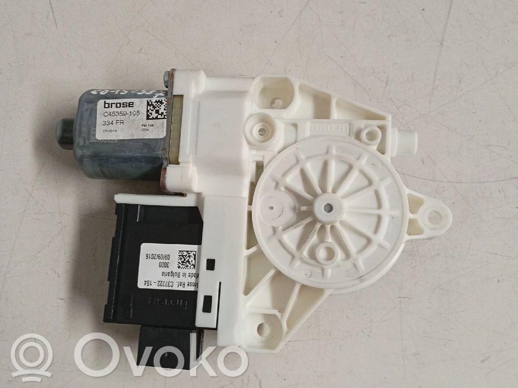 Fiat 500X Silnik regulatora szyby drzwi przednich 