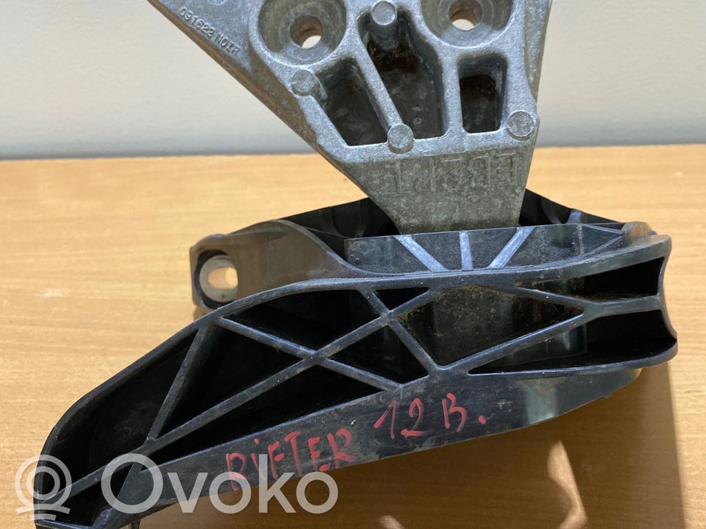 Engine mount bracket   EB2PT,008956