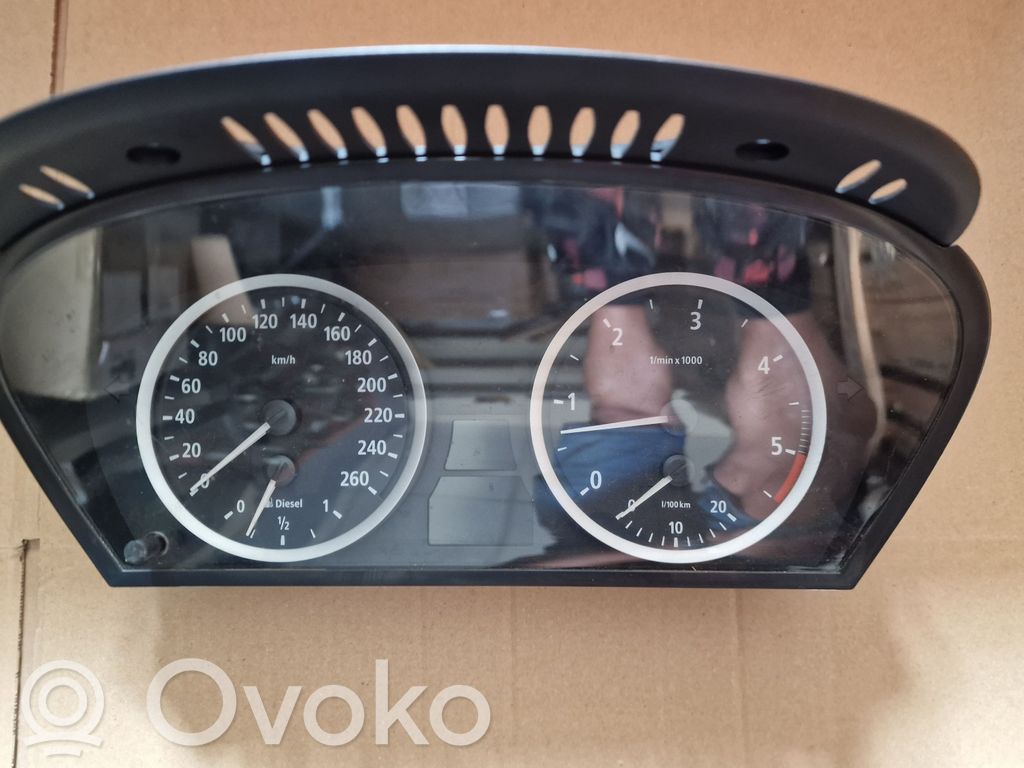 BMW 5 E60 E61 Speedometer (instrument cluster) 