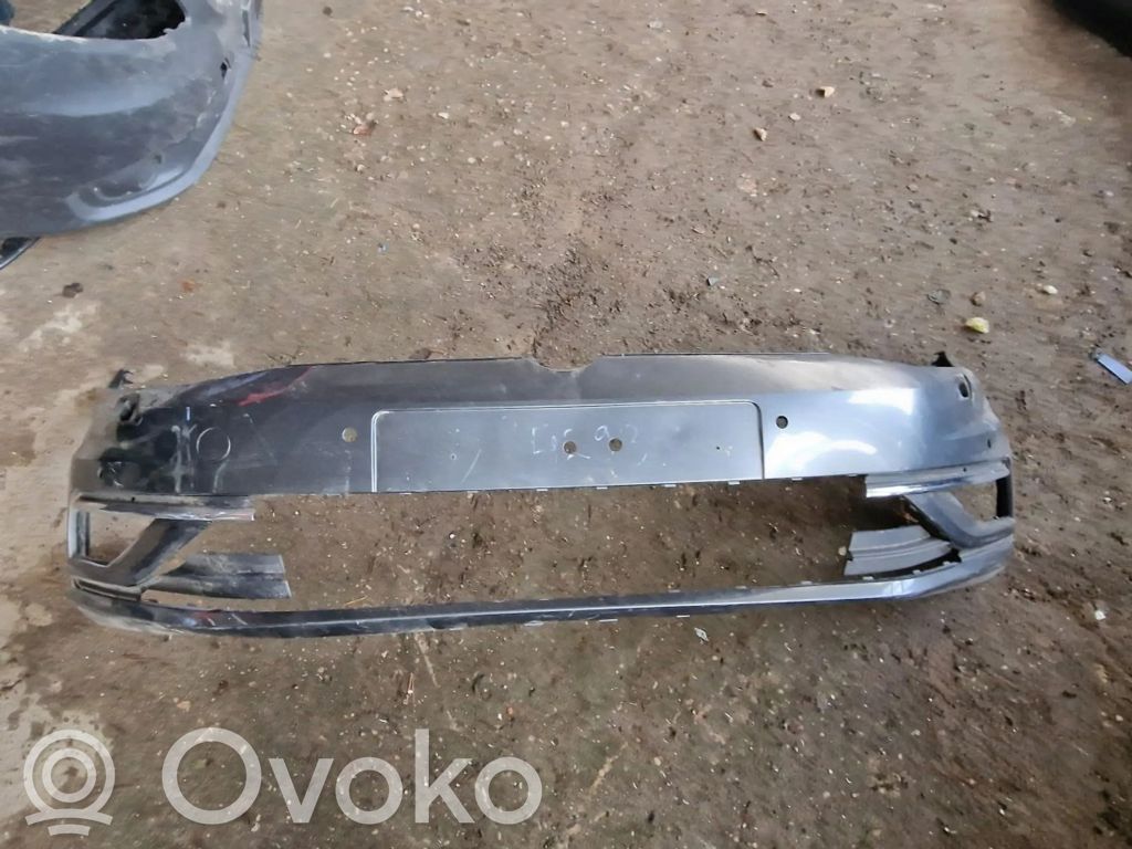 Volkswagen Golf VII Front bumper 