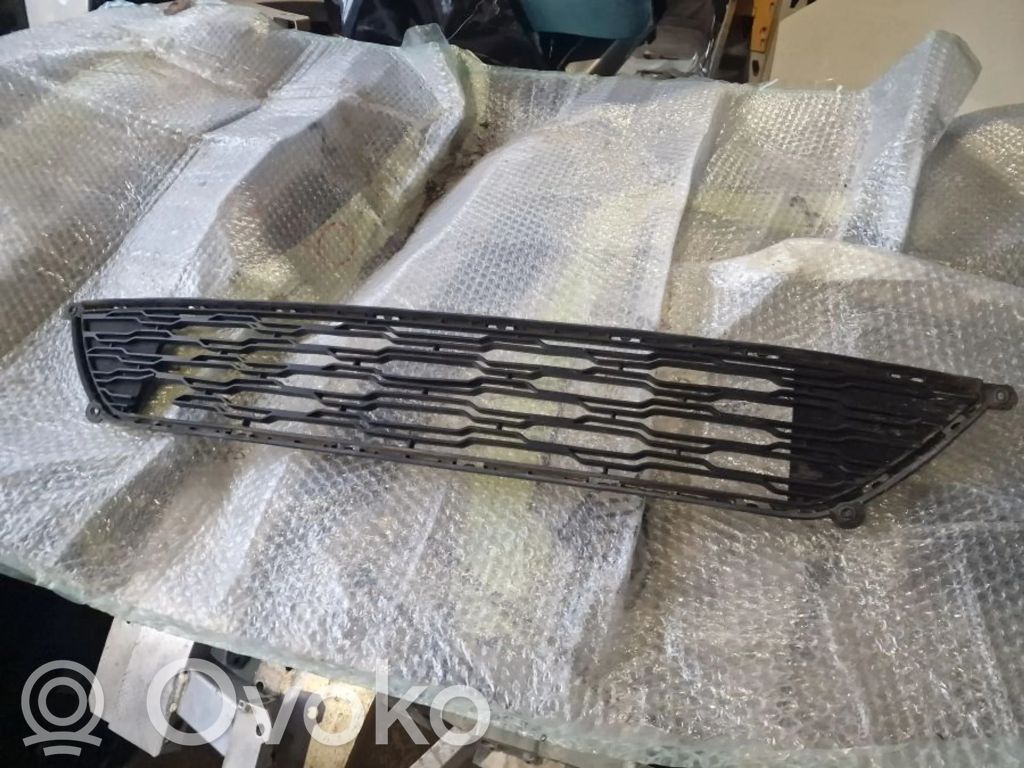 KIA Ceed Rejilla superior del radiador del parachoques delantero 