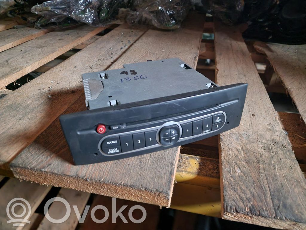 Renault Scenic II -  Grand scenic II Radio/CD/DVD/GPS head unit 