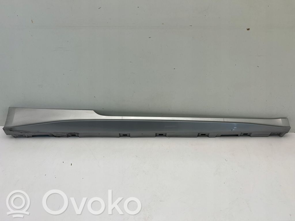 Audi A5 Slenkstis 