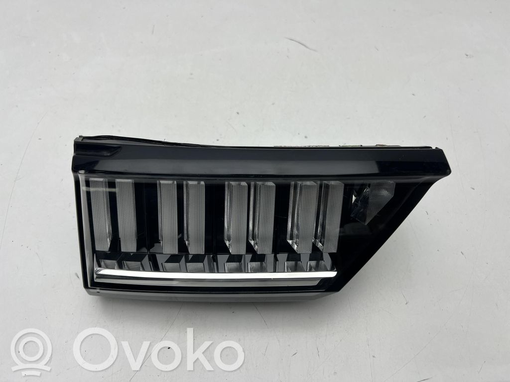 Lynk & co 01 Takaluukun takavalot 