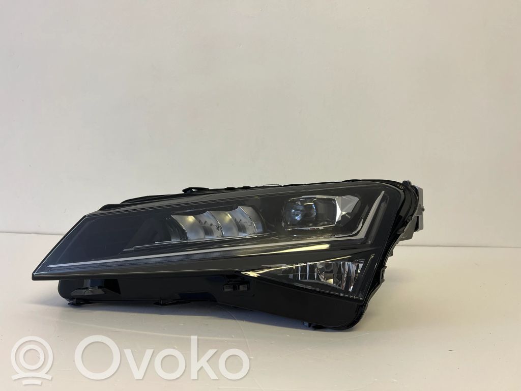 Skoda Superb B8 (3V) Lampa przednia 