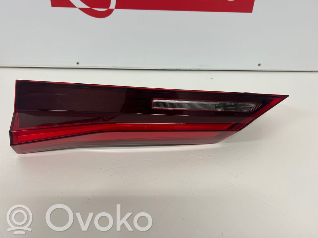 Lampy tylnej klapy bagażnika   9465597,H7946559709