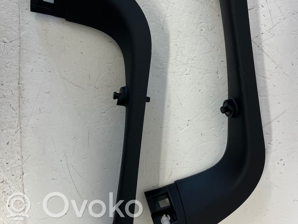 BMW X1 F48 F49 Tailgate trim 