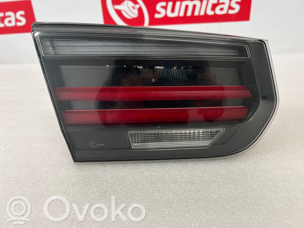 BMW 3 F30 F35 F31 Galinis žibintas dangtyje 
