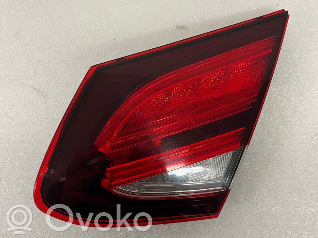 Mercedes-Benz C W205 Lampy tylnej klapy bagażnika 